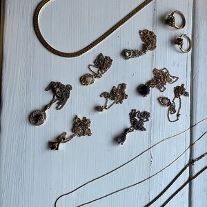 Lot of 11 Estate jewelry pieces